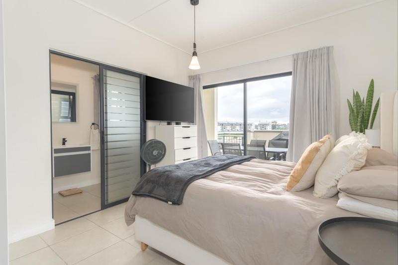 2 Bedroom Property for Sale in The Huntsman Western Cape